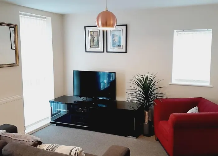 Modern 2 Bed, 2 Bath Near Etihad Stadium And Coop Live